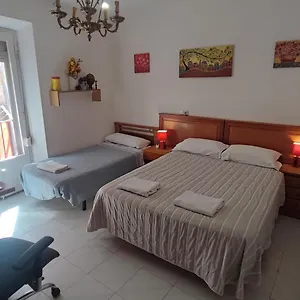 Habitación en casa particular &, Constanti